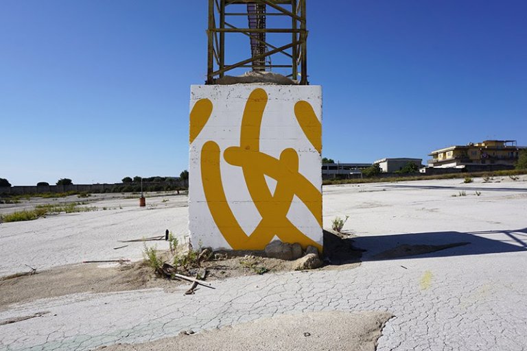 MONEYLESS, UNTITLED, RAGUSA