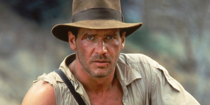 Anche il cappello venne maltrattato: la costumista e lo stesso Harrison Ford cercarono di invecchiarlo sedendosi sopra