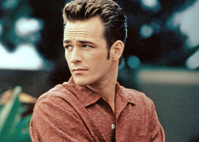 A parte qualche soap opera negli anni '80, Luke Perry è legato a doppia mandata al suo ruolo di Dylan McKay, lo studente disegnato sulla falsariga di James Dean della fortunata serie tv Beverly Hills 90210.