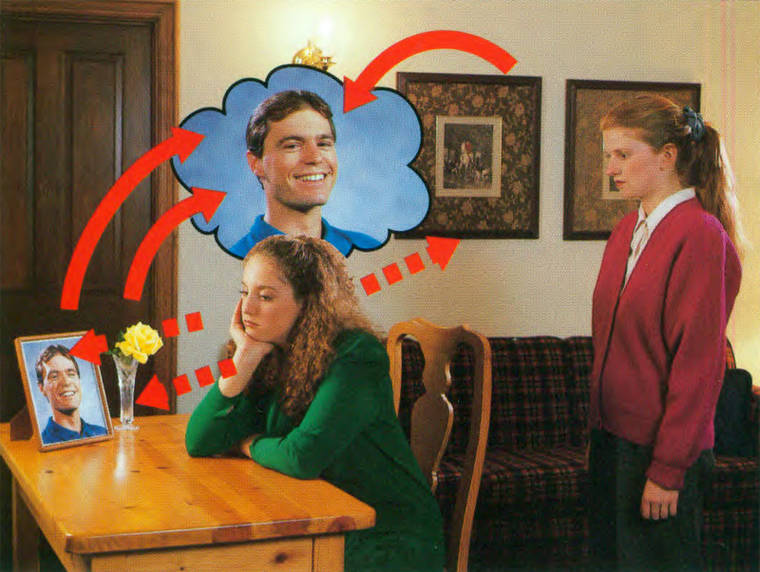 Pensate alla storia delle sorelle Carla e Giacoma e del loro legame incestuoso con Raulo, che si concedeva alla prima che pensasse a lui per 10 minuti al giorno, seduta sulla scrivania davanti alla sua foto. Purtroppo Giacoma soffriva di zoppea e arrivava sempre per seconda all'altare. Carla se ne approfittava per giacere in maniera esclusiva col bellimbusto, finché venne raggiunta da diverse coltellate alla schiena dalla sorella invidiosa.