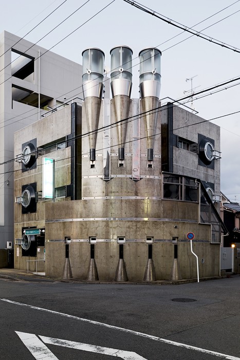 Pharaoh Dental Clinic (clinica dentistica).
Architetto: Shin Takamatsu, 1984.
Kyoto, Giappone.
Foto: Ste_Peg, 2016.