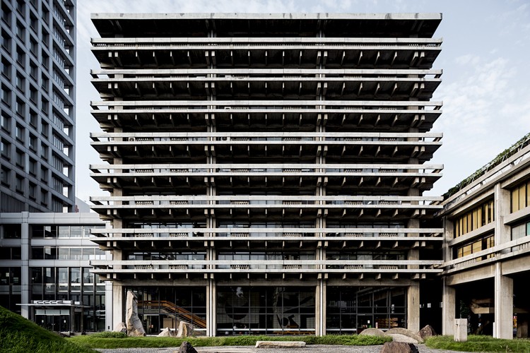 Kagawa Prefectural Government Office (complesso di uffici).
Architetto: Kenzo Tange, 1958.
Takamatsu, Giappone.
Foto: Ste_Peg, 2016.