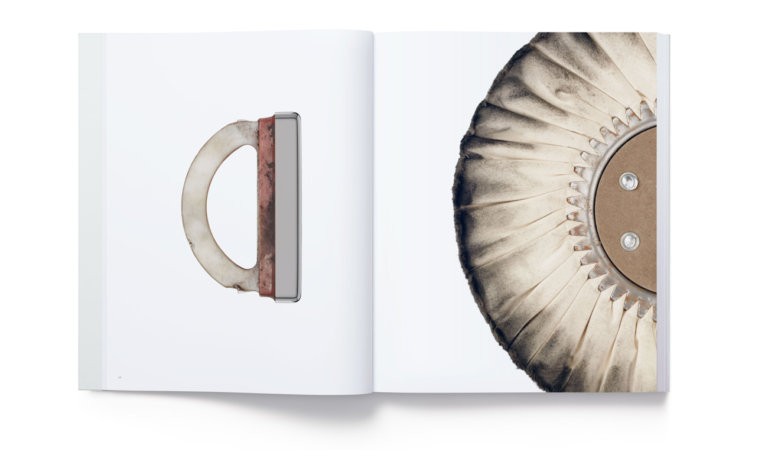 Il design di Apple dal 1998 al 2015 in 450 foto di Andrew Zuckerman