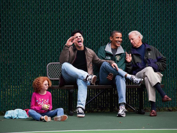 A farsi due risate con Obama e Joe Biden
