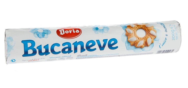 La superficie di questi cerchi adornati di glassa ne rende difficile l'inzuppo, e allora vanno accoppiati per darsi forza l'un l'altro e mangiati a due a due fino a scoppiare. Golosità nobile, per palati fini.