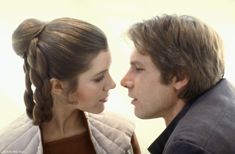 Episode 5 princess leia han solo deleted kiss1