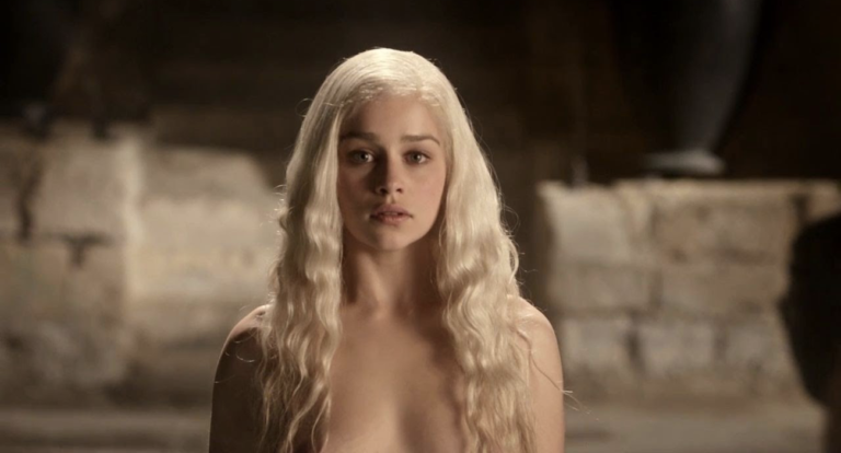 Game of thrones emilia clarke hot