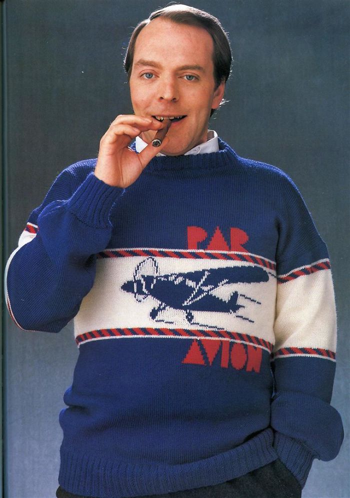 Gli aviatori, è noto, si vestono tutti così.