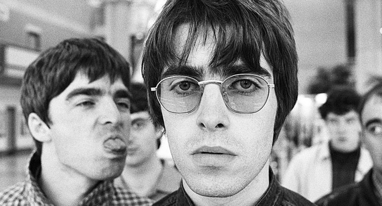 Abbiamo visto Supersonic, il documentario sugli Oasis che vi farà amare/odiare ancora di più i Gallagher