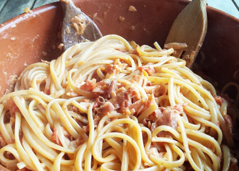 Abbiamo cucinato con L’Abbuffone, il ricettario anni ’70 di Ugo Tognazzi