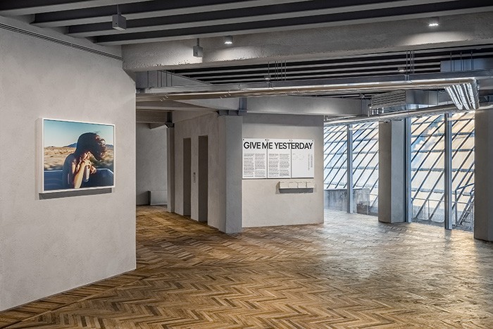 Ryan McGinley Dakota (Hair), 2004

Immagini della mostra “Give Me Yesterday” Fondazione Prada Osservatorio
Galleria Vittorio Emanuele II, Milano
21 dicembre 2016 – 12 marzo 2017
Foto Delfino Sisto Legnani e Marco Cappelletti Courtesy Fondazione Prada