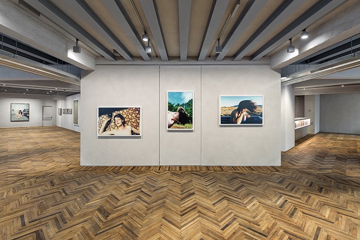 Ryan McGinley
Jake (Floor), 2004 Tim Falling,2003 Dakota (Hair),2004

Immagine della mostra “Give Me Yesterday” Fondazione Prada Osservatorio
Galleria Vittorio Emanuele II, Milano
21 dicembre 2016 – 12 marzo 2017
Foto Delfino Sisto Legnani e Marco Cappelletti Courtesy Fondazione Prada