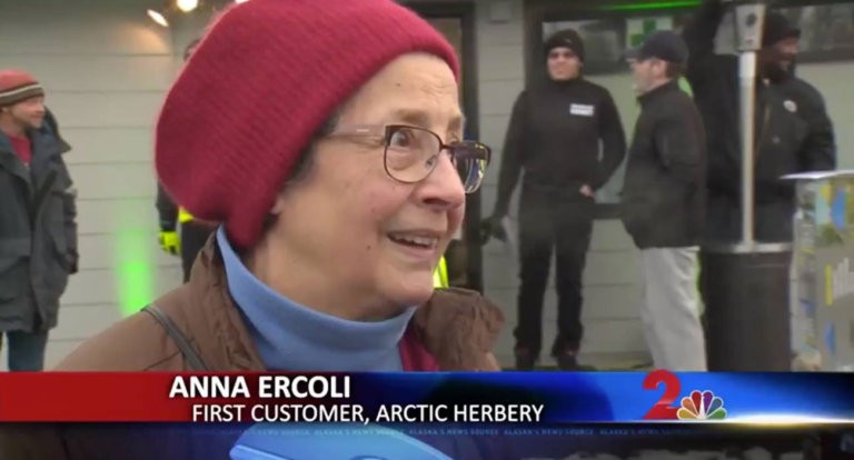 Anna ercoli cliente marijuana