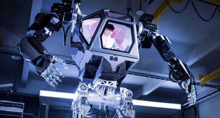 In Corea hanno costruito un robottone come quelli dei cartoni animati giapponesi