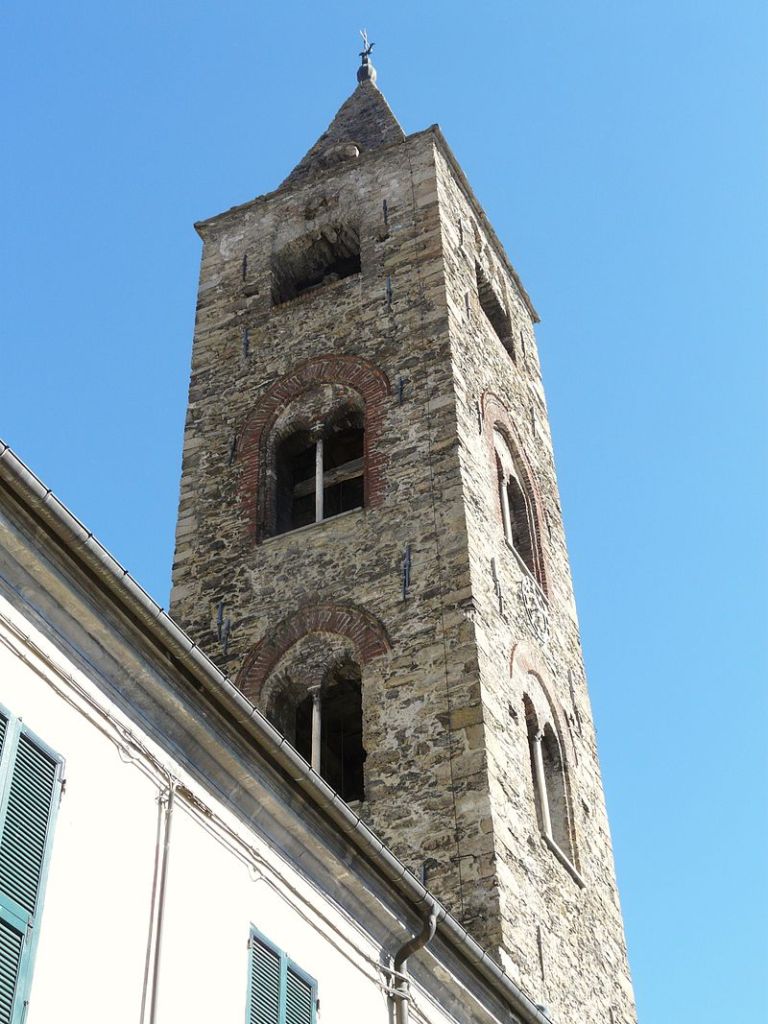 800px Cosio di Arroscia oratorio dell'assunta2