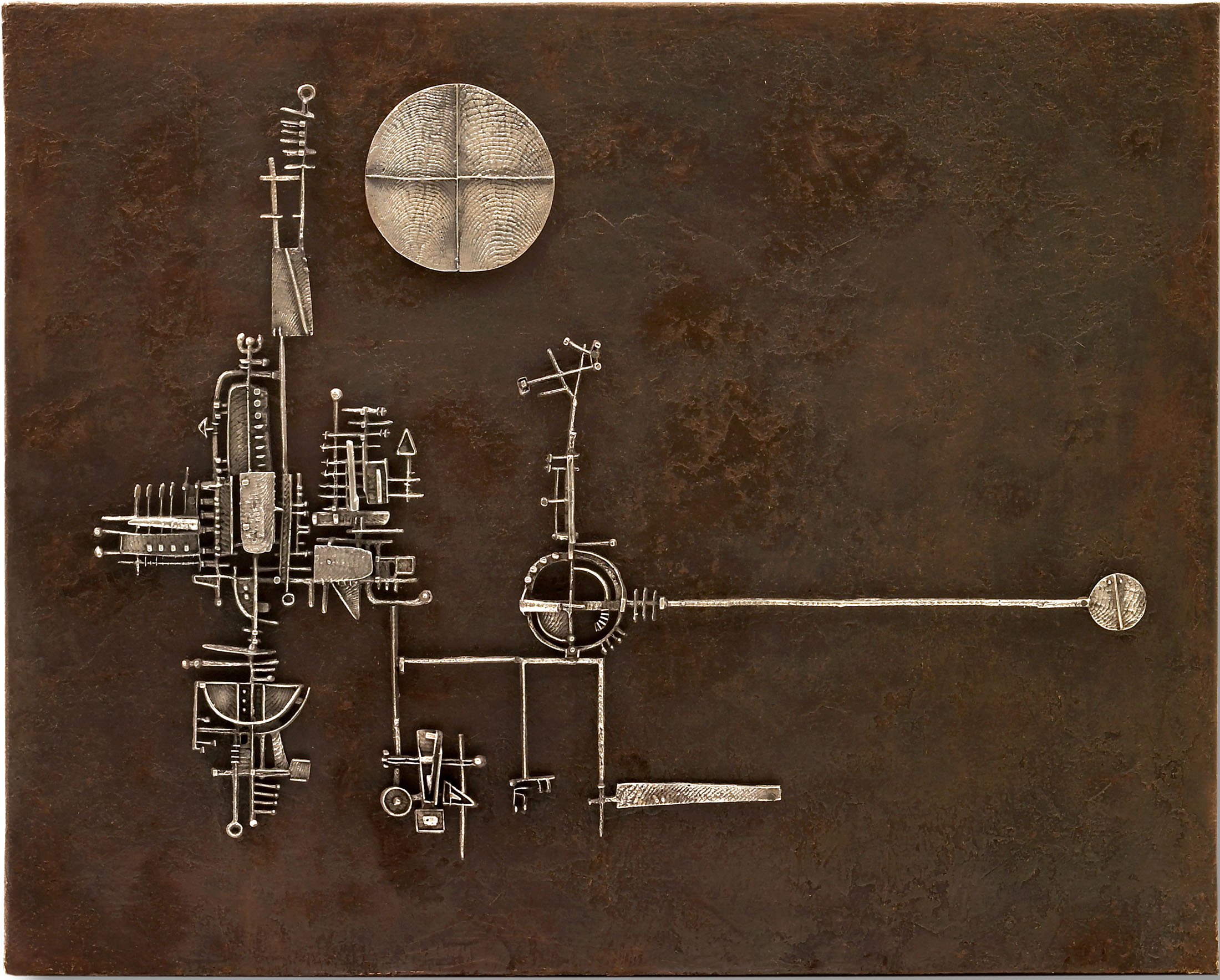 La luna il sole la torre, 1955
 argento e rete di ottone patinata, 38 x 48 x 3 cm (foto Dario Tettamanzi)