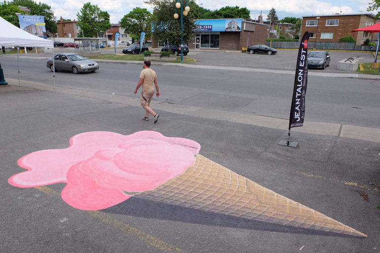 Le bellissime opere sull’asfalto dell’attivista Roadsworth