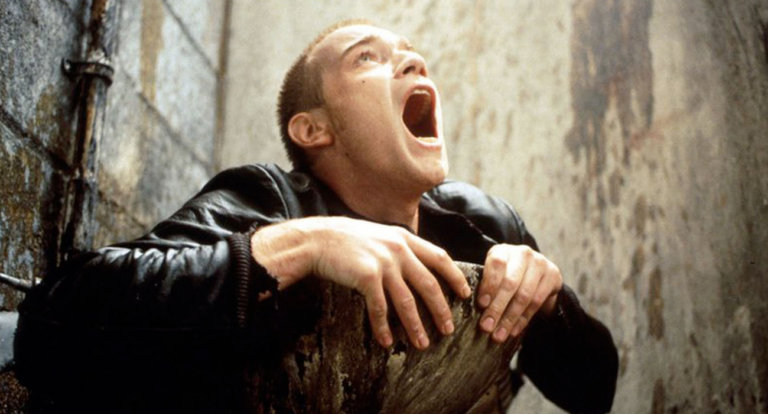 Guardare Trainspotting in televisione mi ha riportato agli anni 90 e non è stato semplice per niente