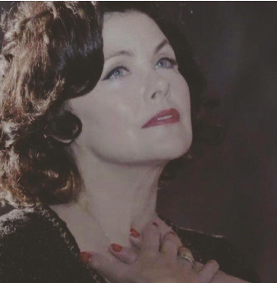 Sherlyn Fenn torna a interpretare una versione dark di Audrey Horne