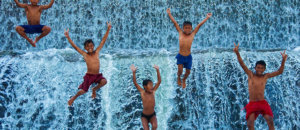 Chidren playing around the world