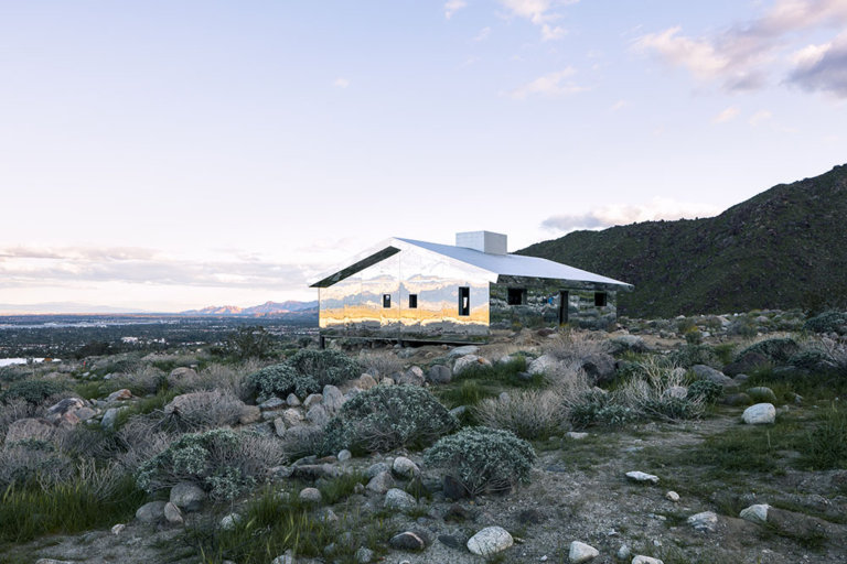 Mirage, © Doug Aitken