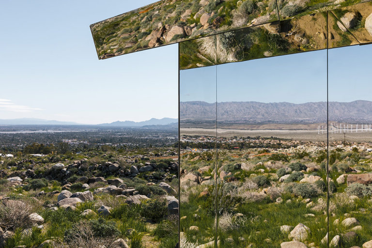 Mirage, © Doug Aitken