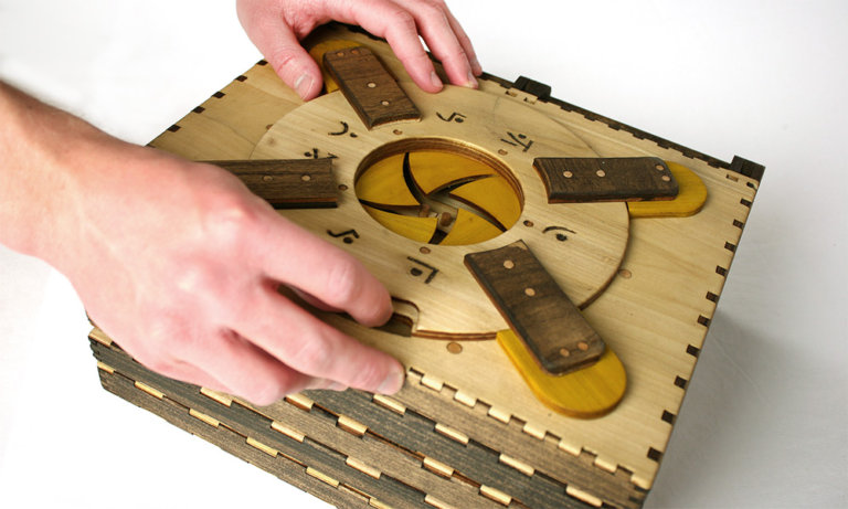 Libro legno puzzle