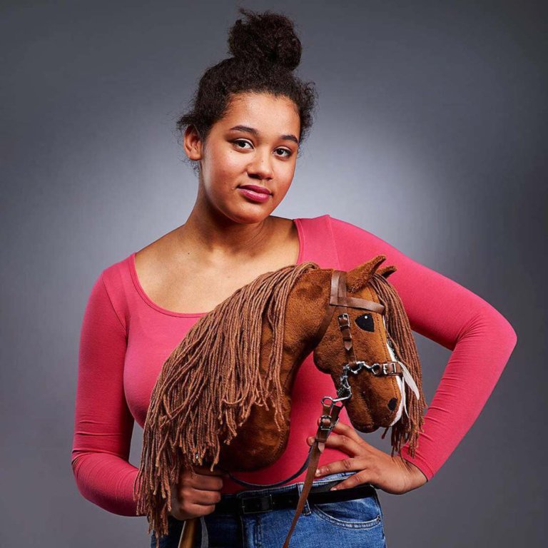 Hobbyhorse, il nuovo sport delle ragazze finlandesi