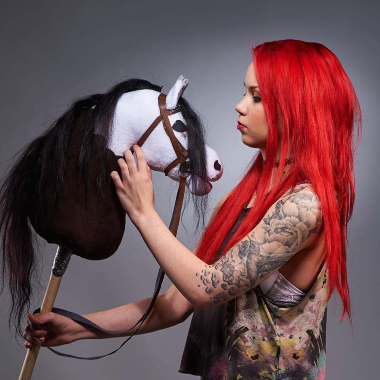 Hobbyhorse, il nuovo sport delle ragazze finlandesi