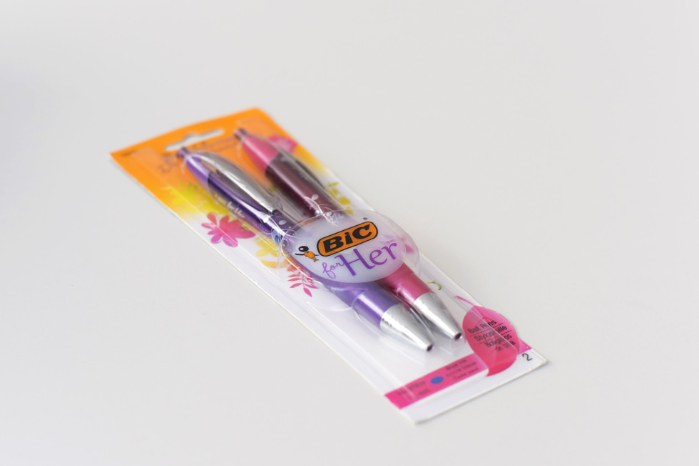 Questa è tosta: in che senso una penna Bic solo per le femmine?