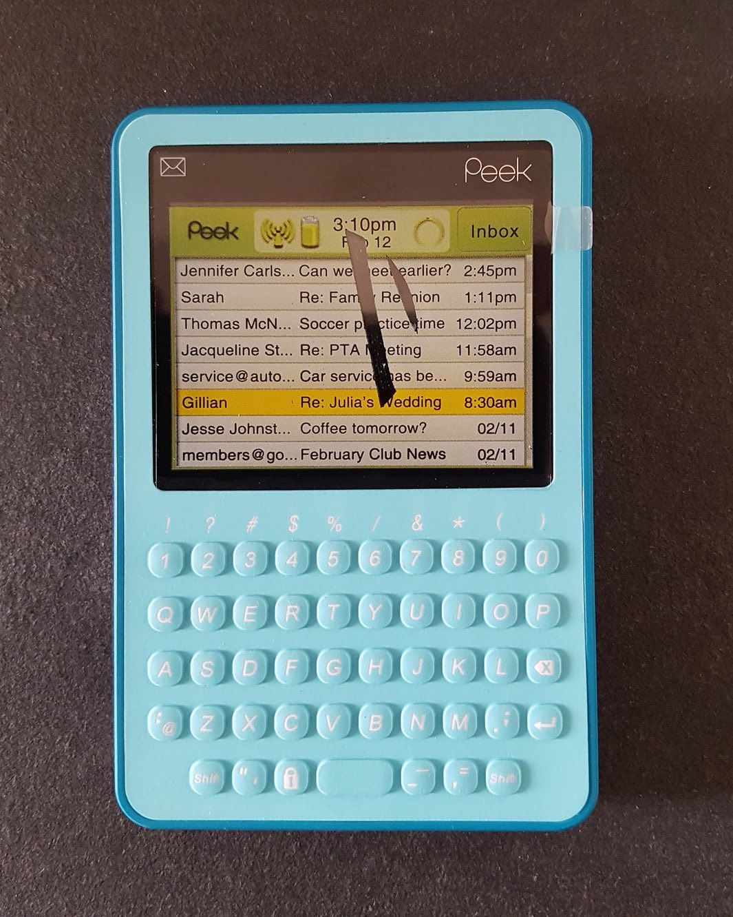 Il Twitter Peek è stato un device che permetteva agli utenti di scrivere tweet. Basta. Nient'altro. Chissà perché non ha funzionato...