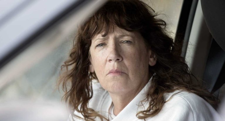 Chi è Ann Dowd, la super cattiva delle serie tv di culto