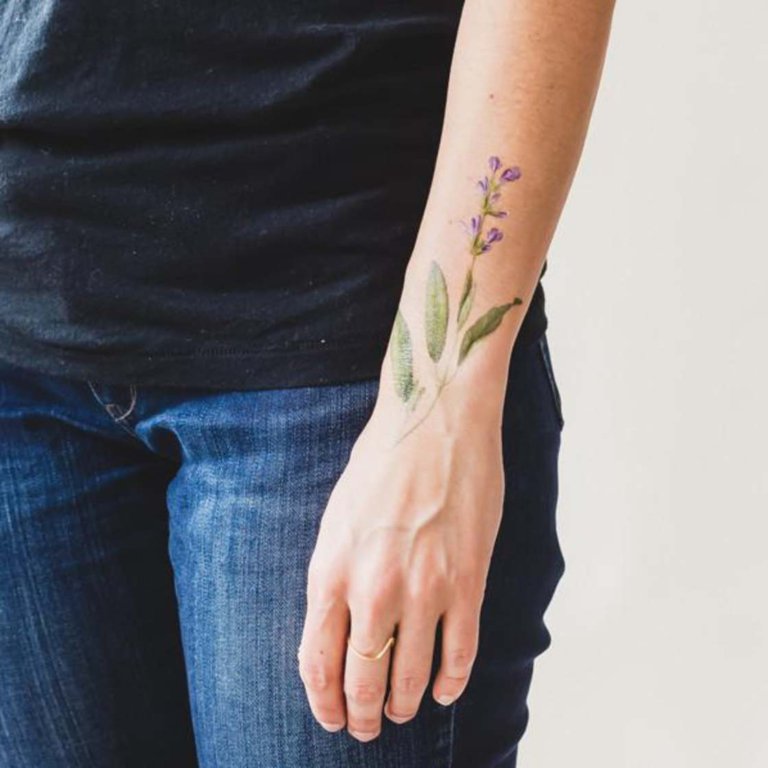I tatuaggi removibili e profumati