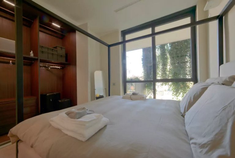 La casa del Bosco Verticale affittabile su AirBnB