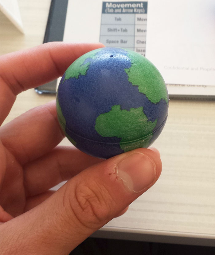 Mappamondo senza l'Europa.