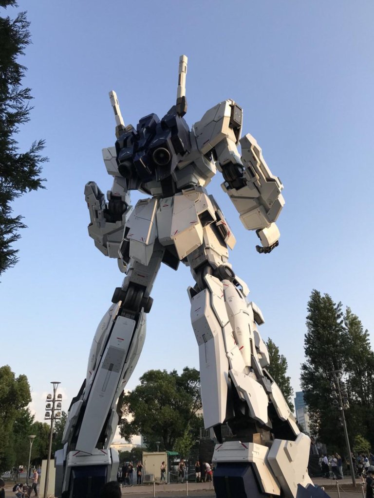 La statua di Gundam a Tokyo