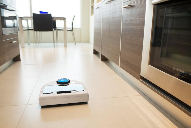 Neato robot aspirapolvere