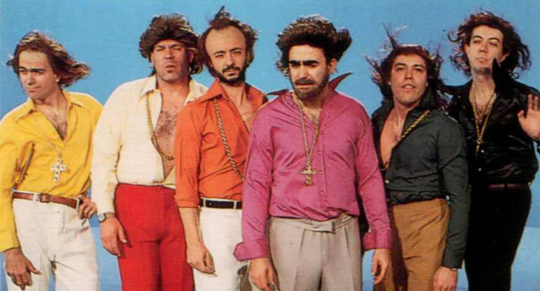 Si sciolgono Elio e le Storie Tese, addio alla festa delle medie