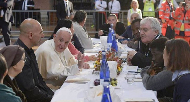 Due carcerati evadono mentre il Papa pranza coi detenuti a Bologna
