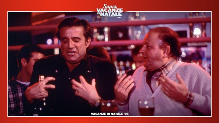 Esce Super vacanze di Natale, 35 anni di cinepanettoni in un unico film di cui non sentivamo il bisogno
