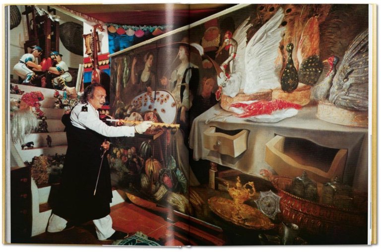 The wines of Gala, di Salvador Dalí
