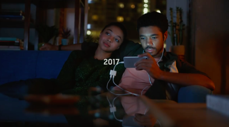 Samsung ha preso in giro alla grande quelli che vogliono comprare iPhone X