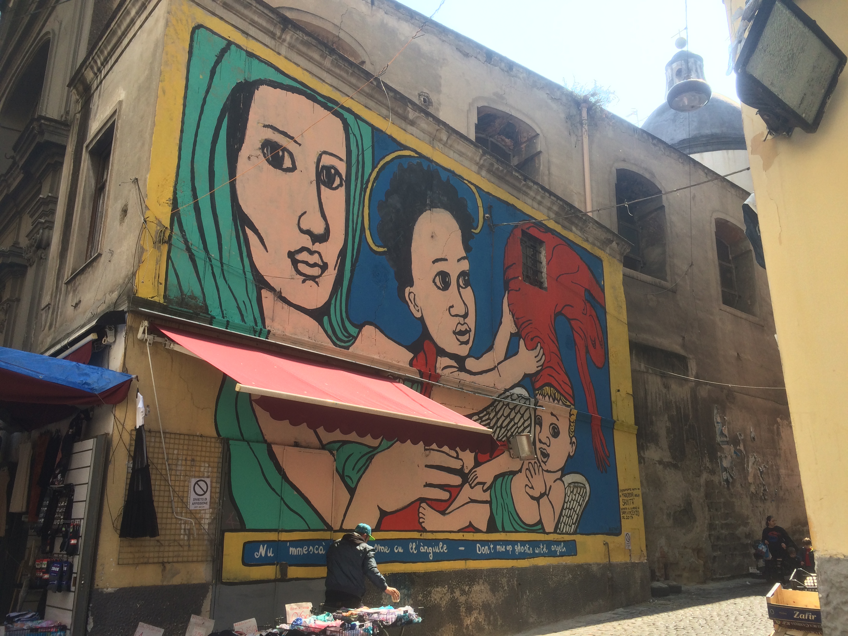 Rione Sanità. NAPOLI. Non confondere Angeli con Fantasmi. In collaborazione con il Fazzoletto di Perle e Fondazione San Gennaro.