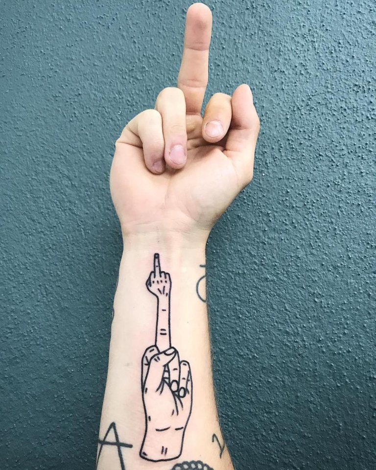 I tatuaggi irriverenti di The Magic Rosa