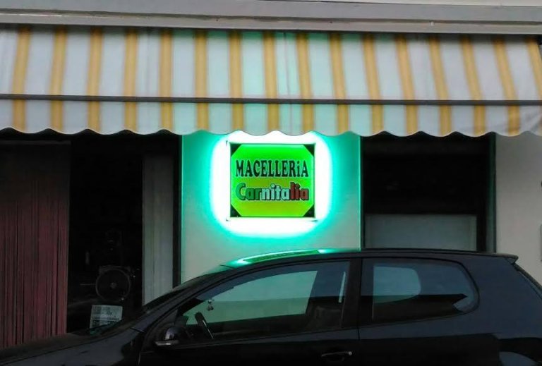 Tricolori inutili