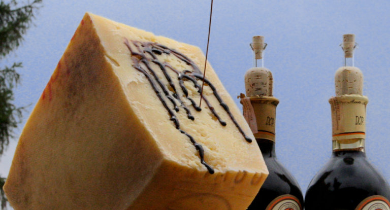 Aceto-Balsamico-Tradizionale-Storia-Segreti