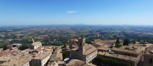Cingoli-balcone-panoramico-romantico-Italia00