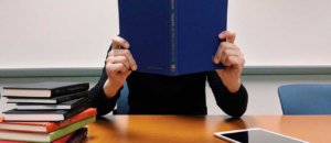 Adolescenti bulli coi professori, di chi è la colpa?