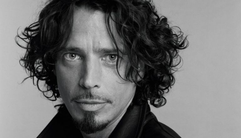 Chris Cornell spiega come ha scritto Black Hole Sun in questo video commovente