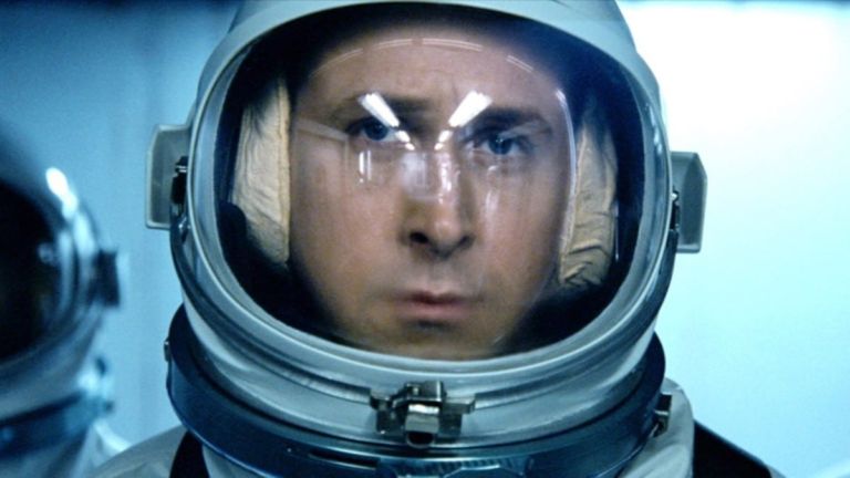 First Man, il film su Neil Armstrong che va sulla Luna è un grande nì